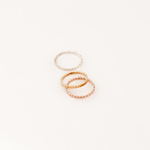 Charlotte Wooning_ring-pearl-flat_dejavu