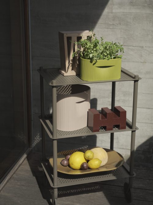 Flow-trolley-3-layer-taupe-ridge-planter-13-24-moss-green-beige-mere-bowl-brown-green-muuto-org_7