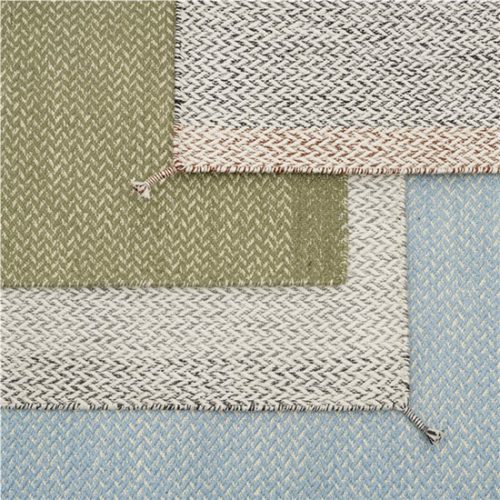 Ply-rug-recycled-polyester-off-white-light-blue-black-white-moss-green-group-muuto-hi-res_(550×550)