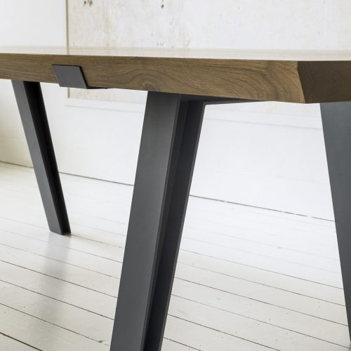 QLiv-Side-to-Side-table-1_dejavu