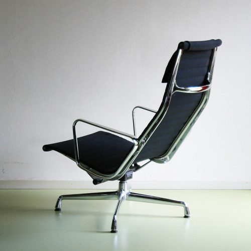 Vitra_ea124-dejavu