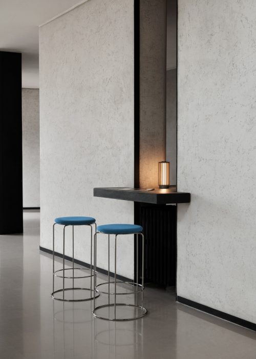 Wire-Counter-Stool-VP15_Wire-Stool-Seat-Pad-VP11_Numbra-TY3–1428×2000