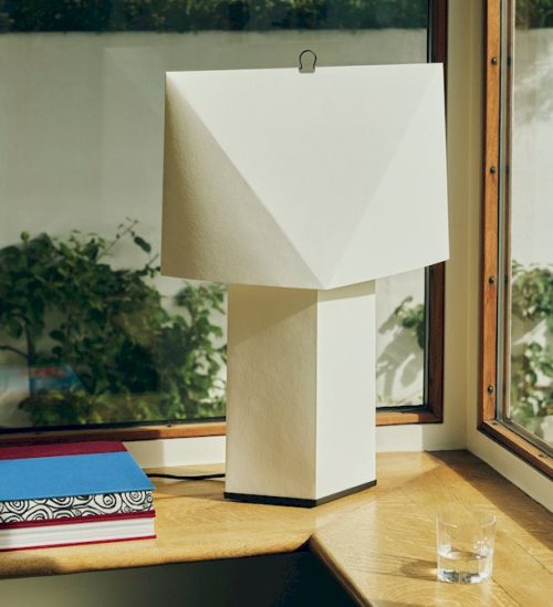 aplat-table-lamp-660_angle-glass_1220x1340