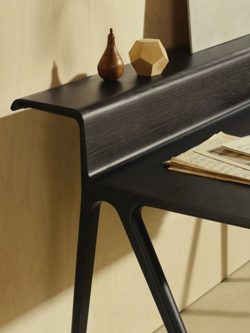 courier zwart