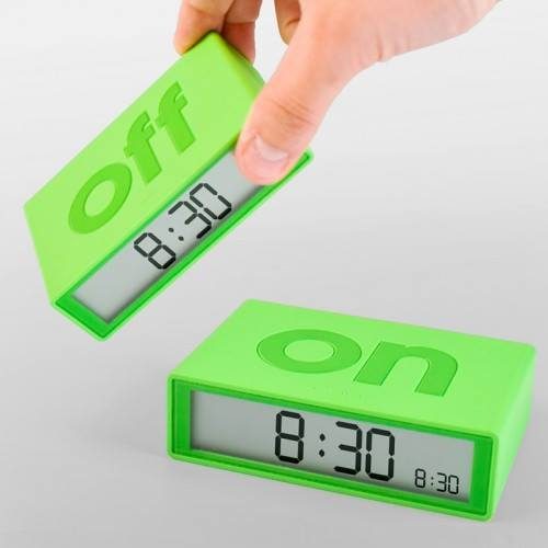 lexon_on-off-alarm-clock_dejavu