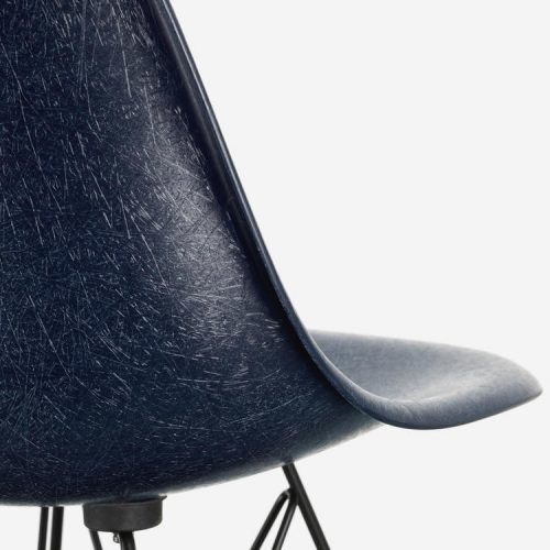 vitra_fiberglass-chair_dejavu